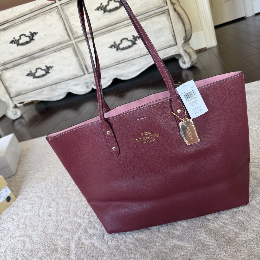 Coach Burgundy Reversible Tote Bag / BRAND NEW
